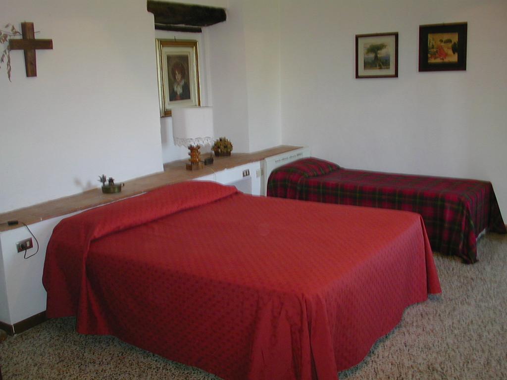 Agriturismo Poggio ai Grilli Gambassi Terme Camera foto